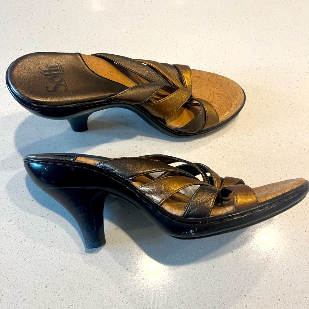 Sofft Black and Gold Heeled Sandals